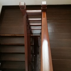 Saaj Wood Staircase